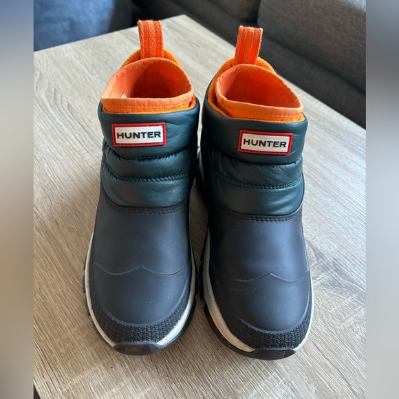 Size 7 Dark greenish blue + black (and orange lining) Hunter weather boots - Picture 2 of 5